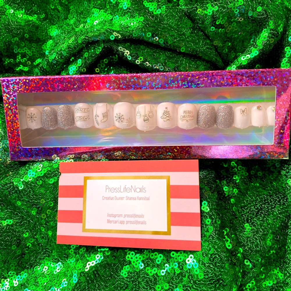 Christmas Press on Nail Set